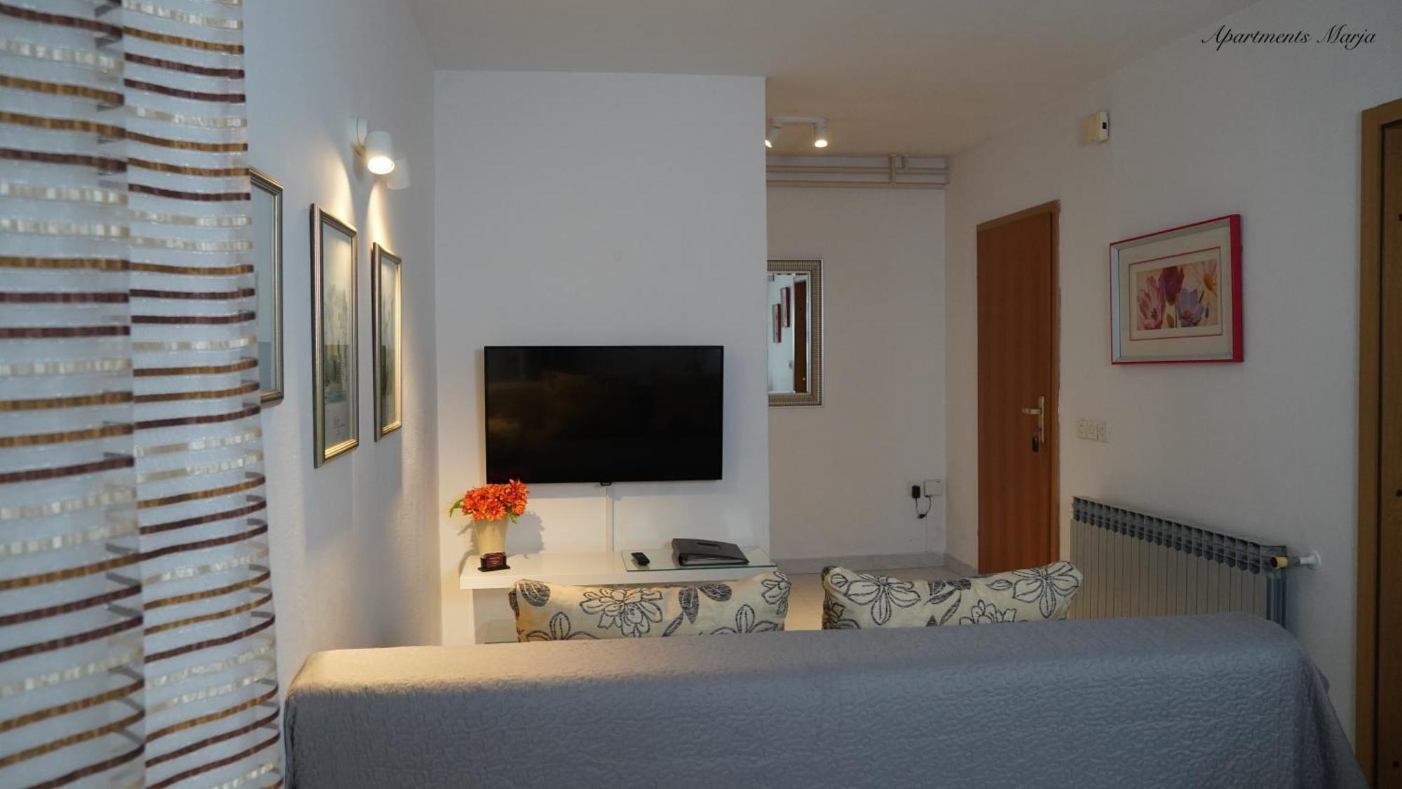 Apartments Marja Njivice Buitenkant foto
